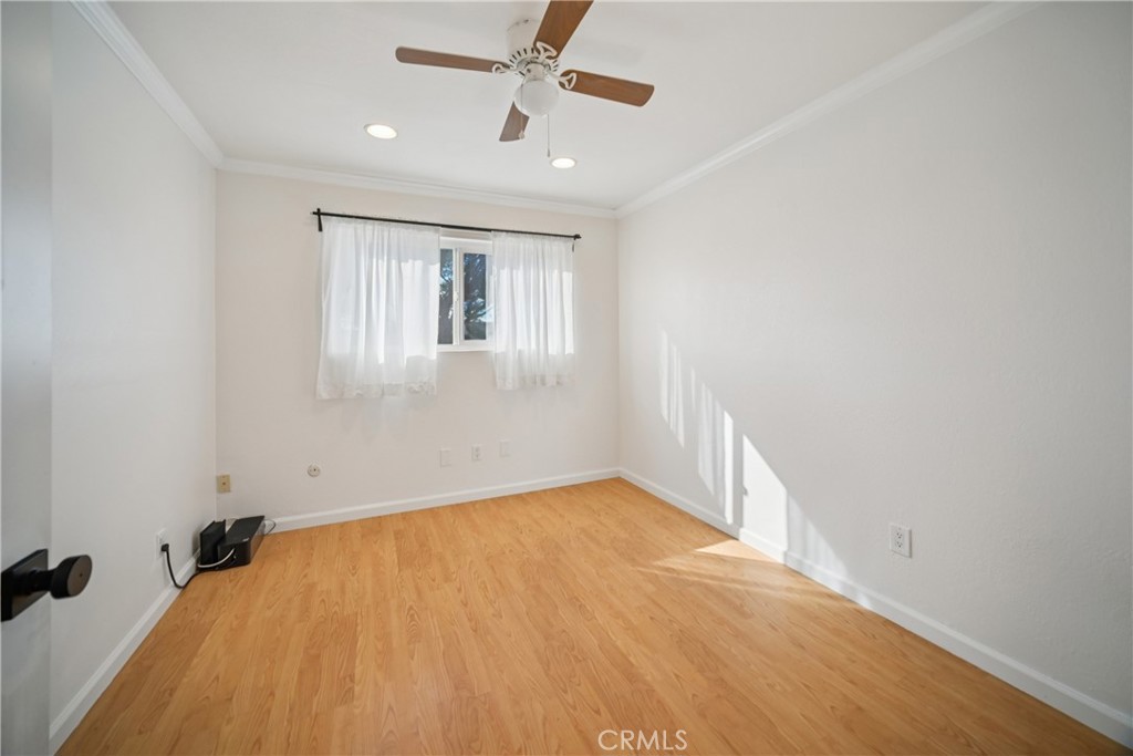 19545 Sherman Way Reseda, CA 91335 - Photo 21 of 31