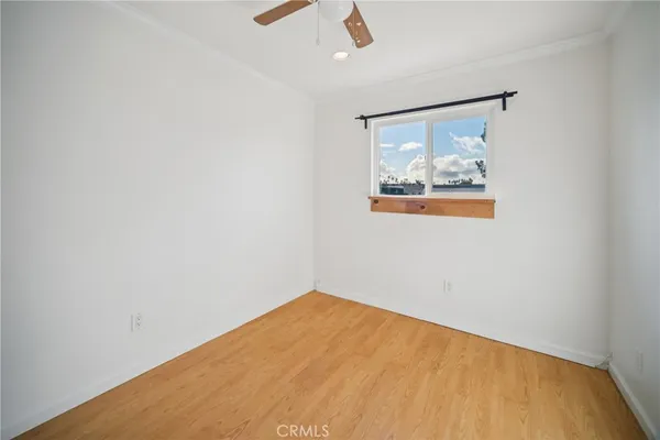 $575,000 | 19545 Sherman Way, Reseda, CA 91335