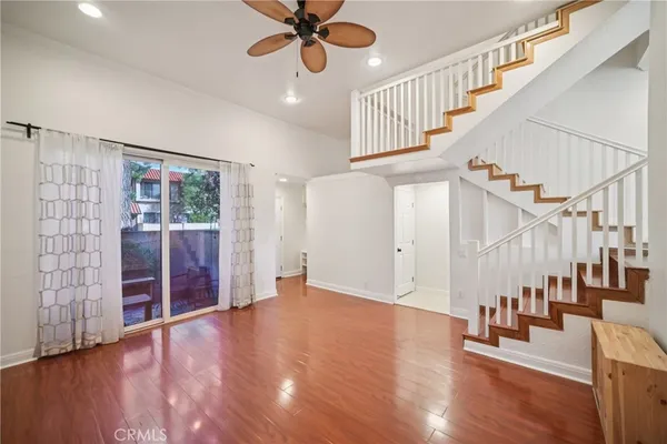 $575,000 | 19545 Sherman Way, Reseda, CA 91335