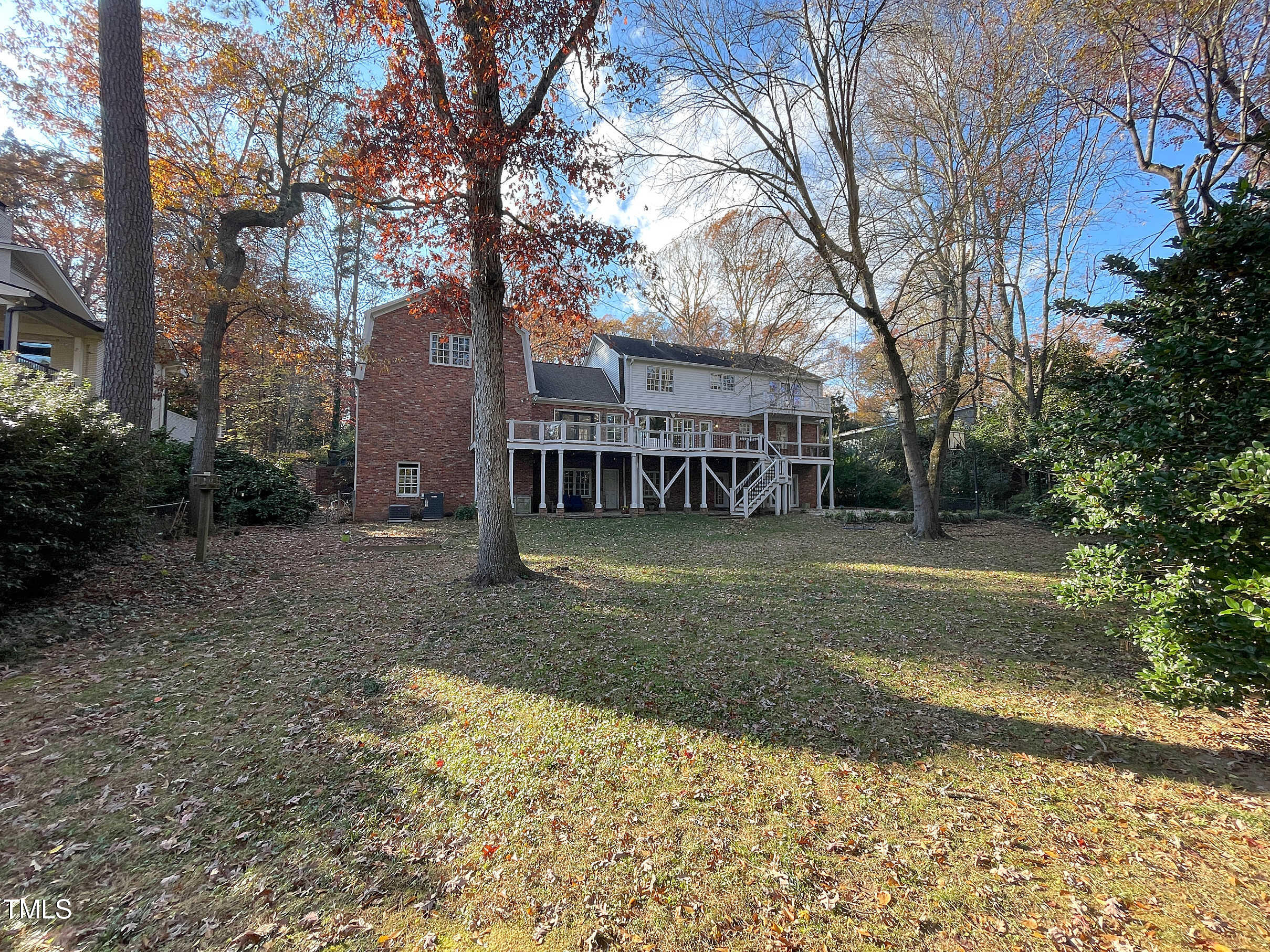 3222 Sussex Road Raleigh, NC 27612 - Photo 48 of 54 20241129_191822401_iOS