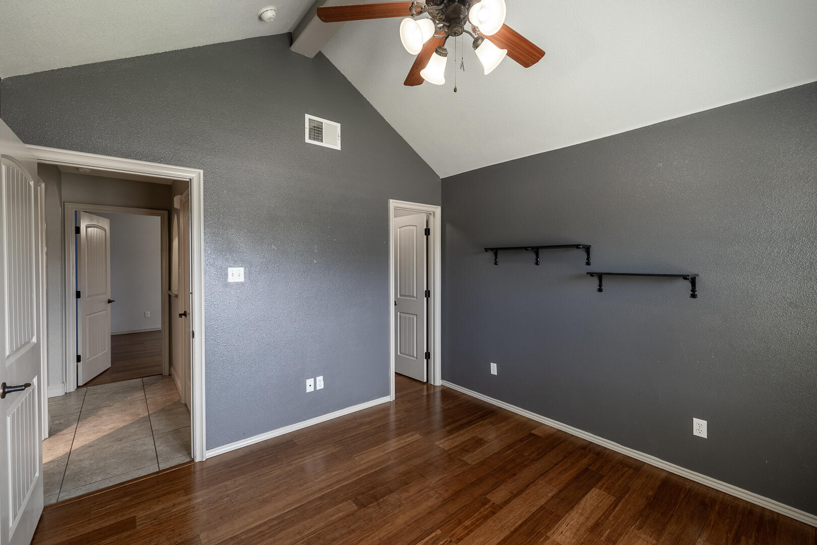 6406 93rd Street Lubbock, TX 79424 - Photo 4 of 40 1-7