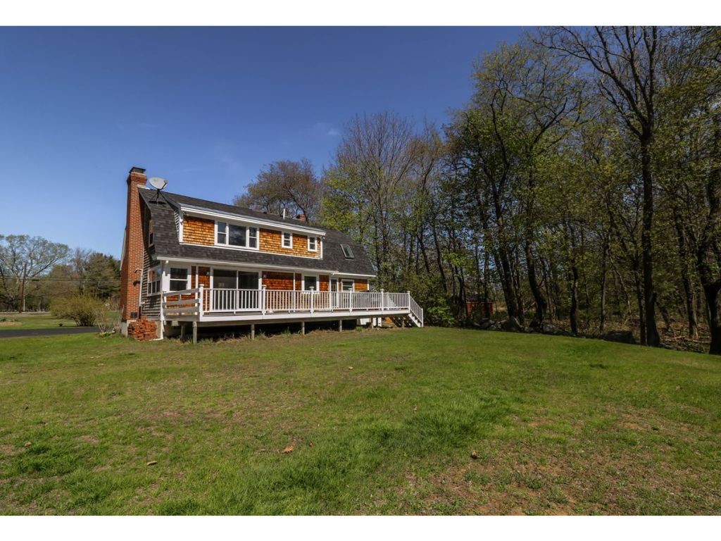 142 Grove Road Rye, NH 03870 - Photo 2 of 28