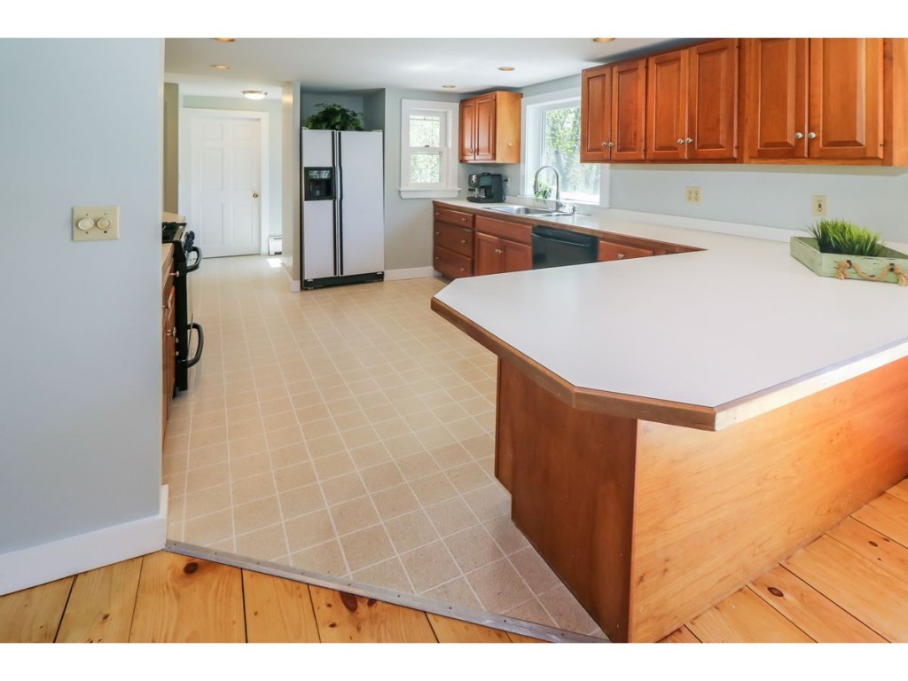 142 Grove Road Rye, NH 03870 - Photo 12 of 28