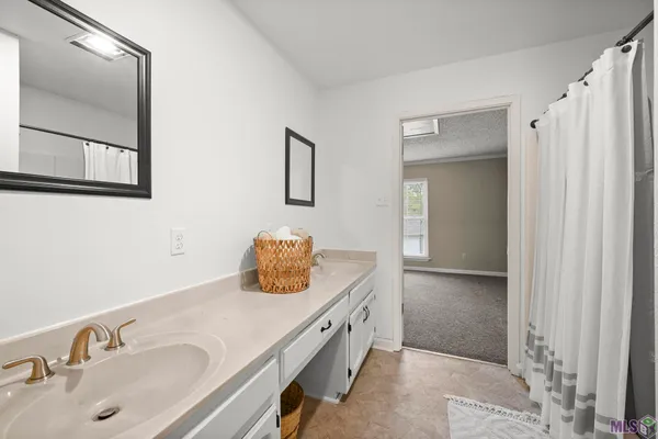 $318,900 | 16649 Paint Avenue, Greenwell Springs, LA 70739