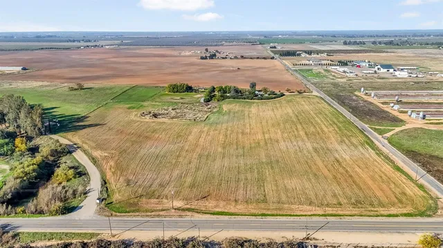 a view of an ocean and beach