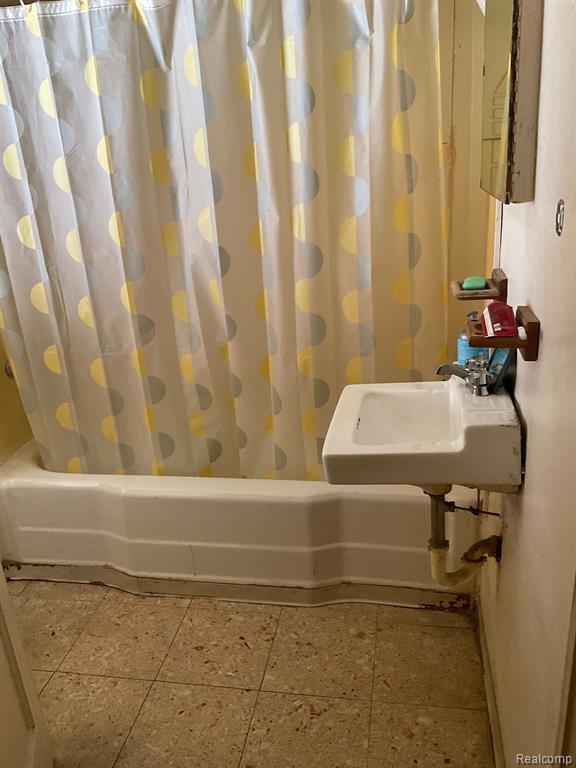 6470 Evergreen Road Detroit, MI 48228 - Photo 23 of 26