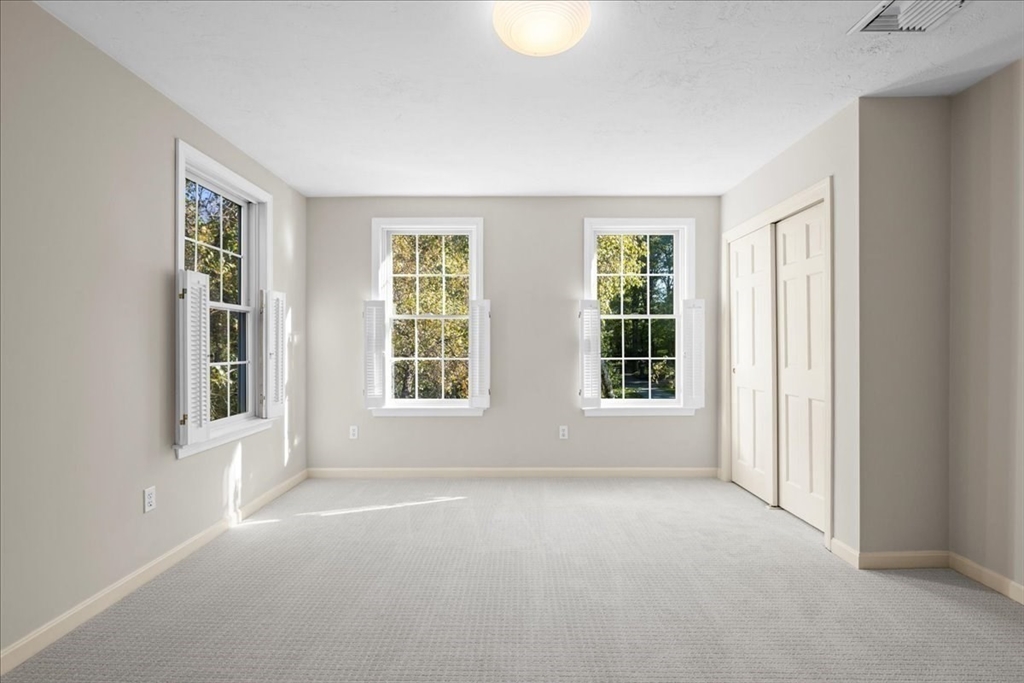 8 Arch Street Shrewsbury, MA 01545 - Photo 29 of 42