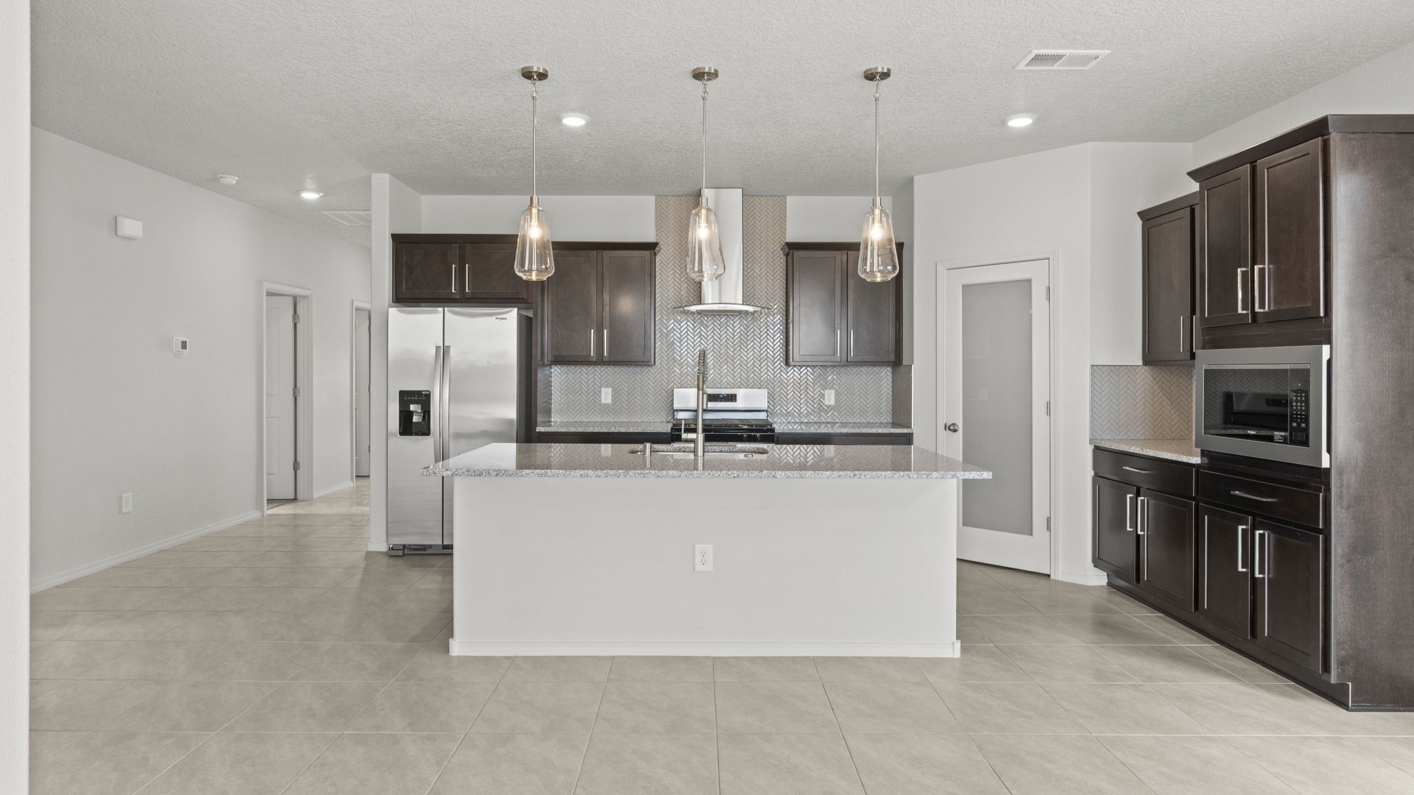 4116 Emerson Drive Northeast Rio Rancho, NM 87144 - Photo 7 of 15 stock photo