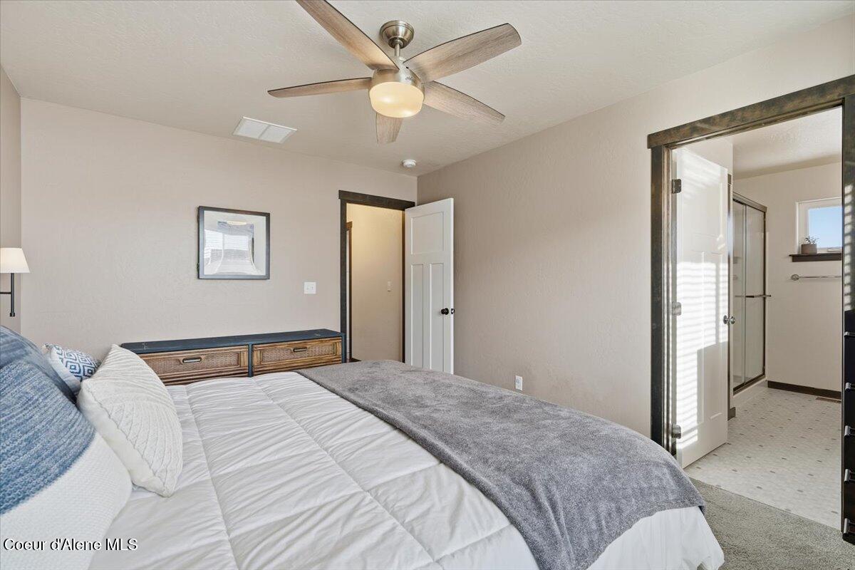 12130 Gipper Loop Rathdrum, ID 83858 - Photo 15 of 29 15-12130 Gipper Loop Rathdrum_RedHogMedi