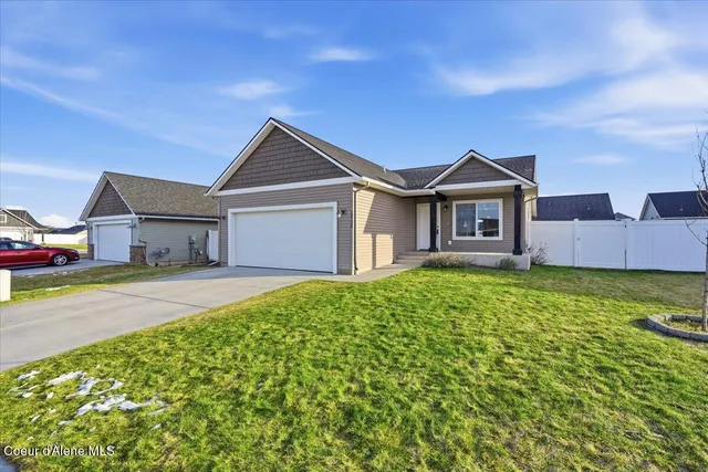 $422,799 | 12130 Gipper Loop, Rathdrum, ID 83858