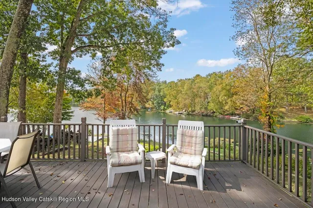 $575,000 | 1174 Lakeview Road, Copake, NY 12516