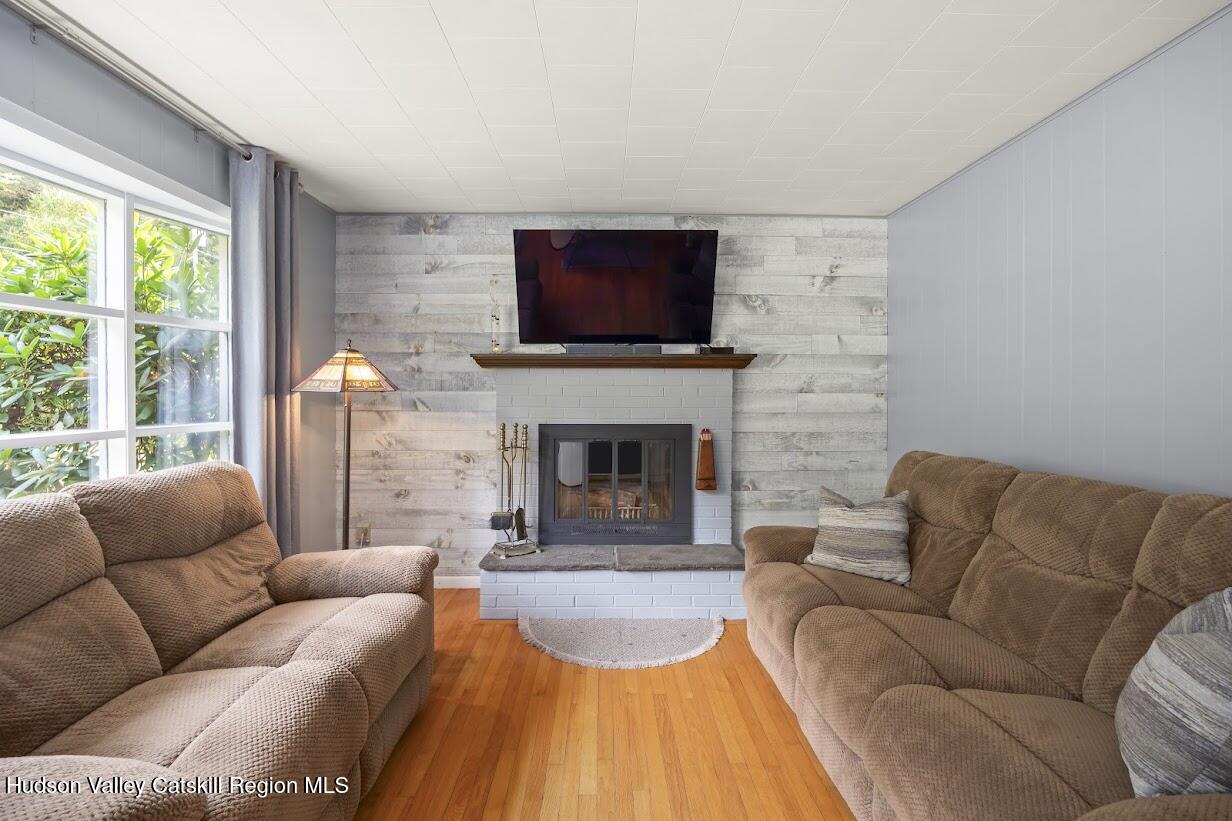 1174 Lakeview Road Copake, NY 12516 - Photo 3 of 21 1174 LR end