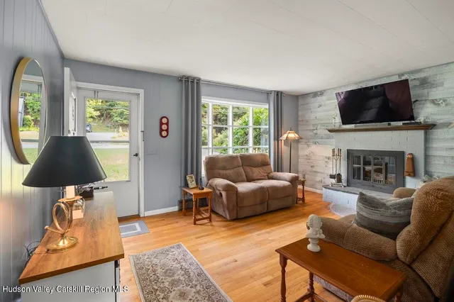 $575,000 | 1174 Lakeview Road, Copake, NY 12516