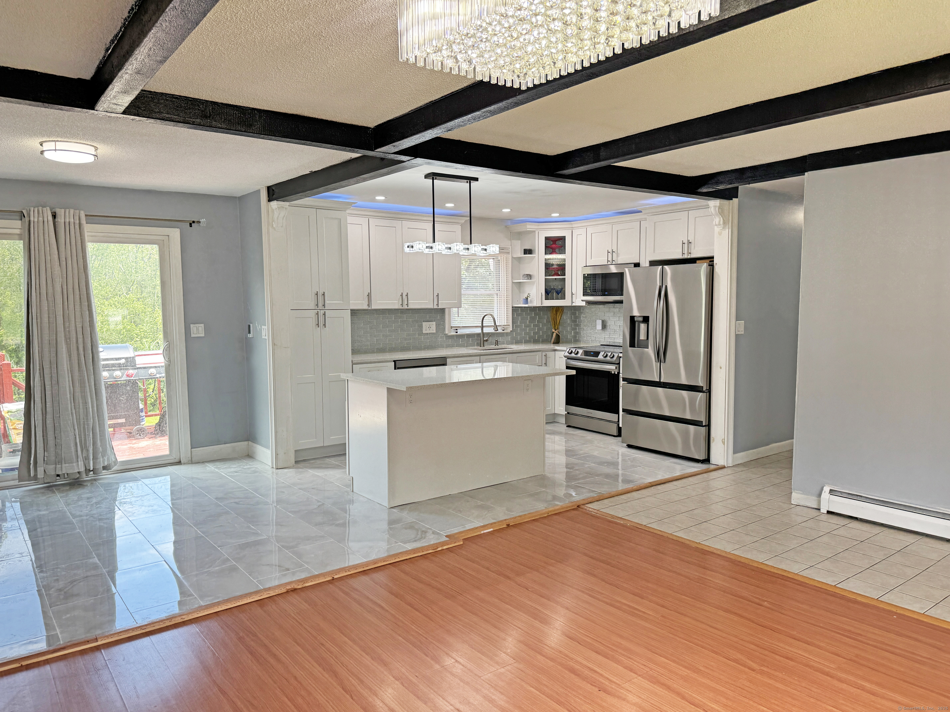 425 Scott Road Waterbury, CT 06705 - Photo 10 of 20