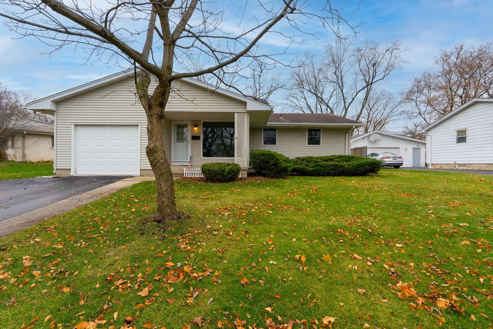 449 Lewis St - Exterior-1