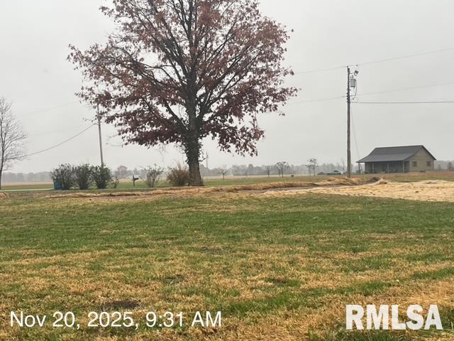 9203 East Park Street Road Du Quoin, IL 62832 - Photo 6 of 7 a view of an ocean