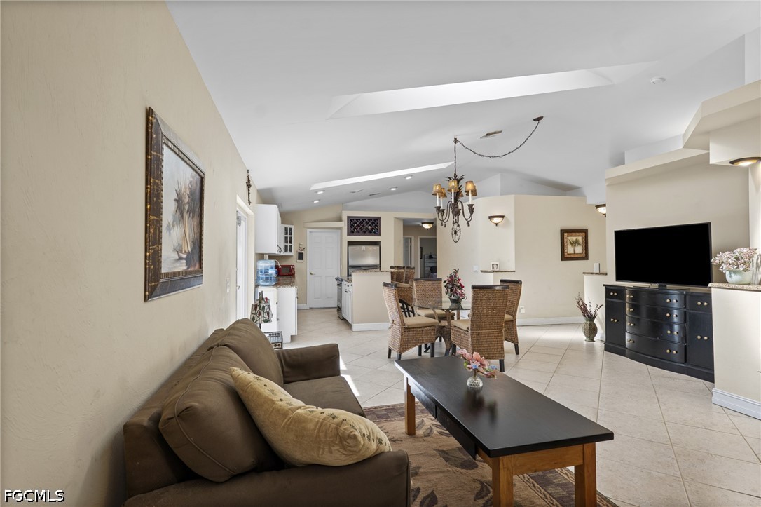 640 Desoto Boulevard South Naples, FL 34117 - Photo 4 of 34