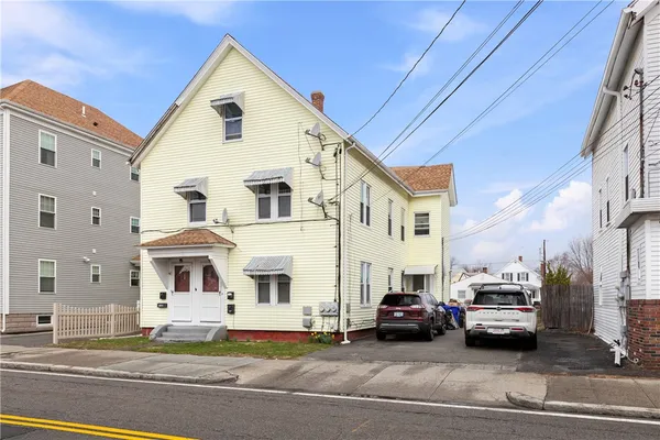 $599,000 | 400 Benefit Street, Pawtucket, RI 02861