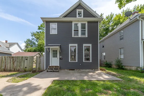 $109,000 | 709 West 16th Street, Davenport, IA 52804