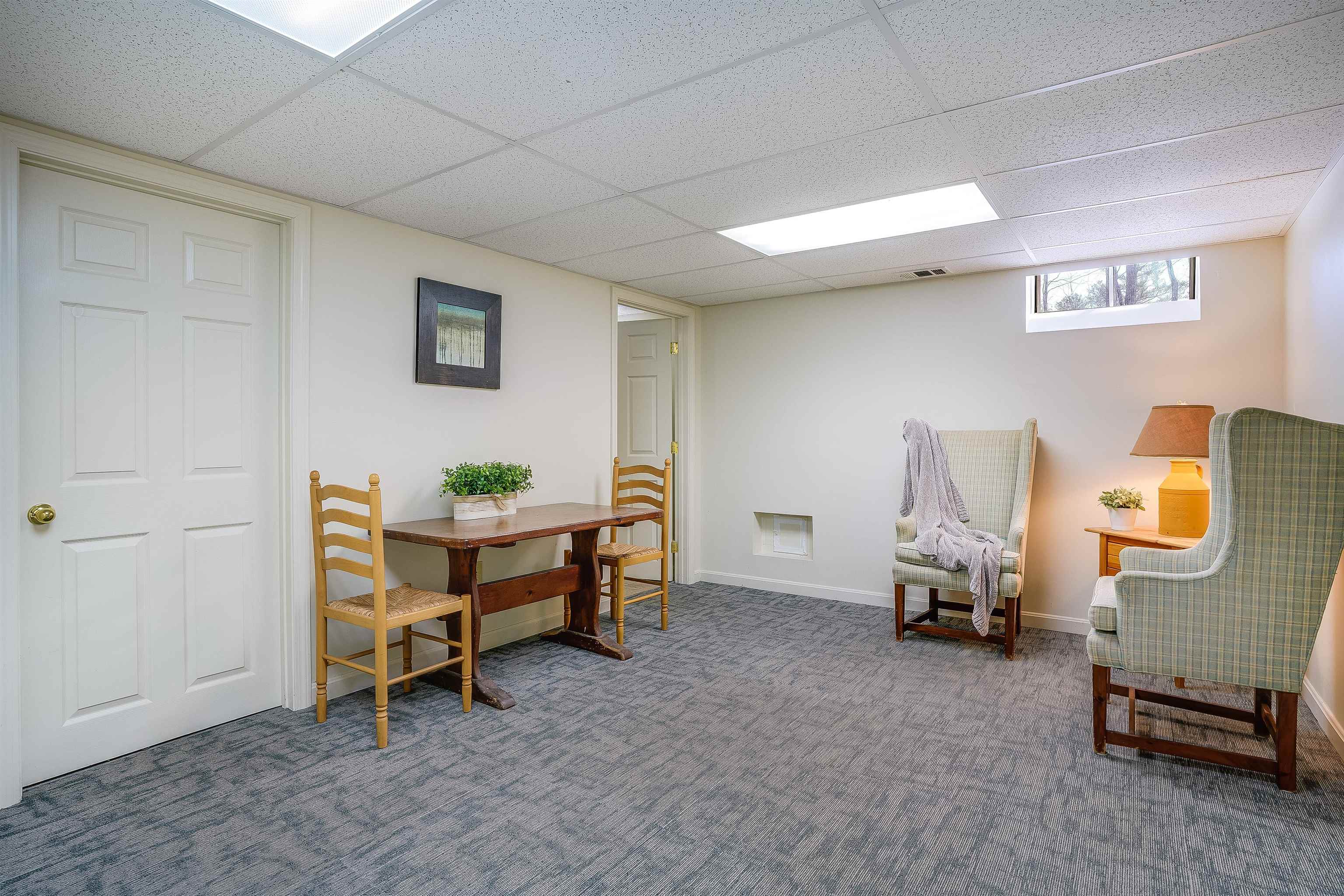 10 Nathaniel Drive Amherst, NH 03031 - Photo 34 of 46