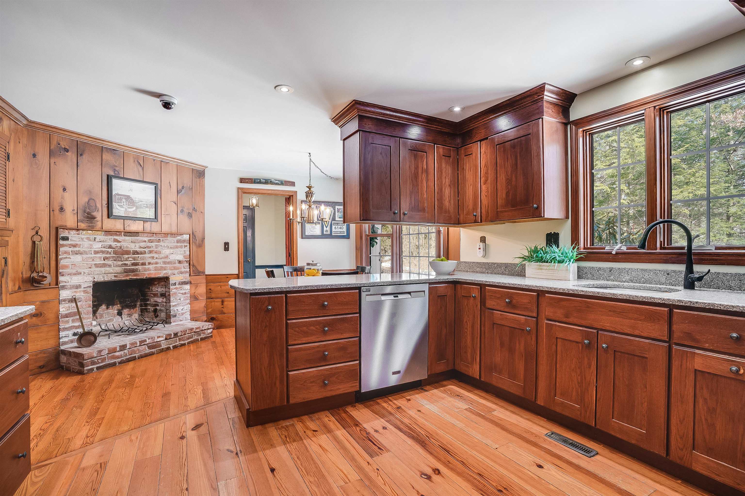 10 Nathaniel Drive Amherst, NH 03031 - Photo 8 of 46