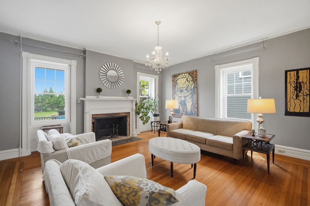 48 Madison Avenue Springfield, MA 01105 - Photo 4 of 38