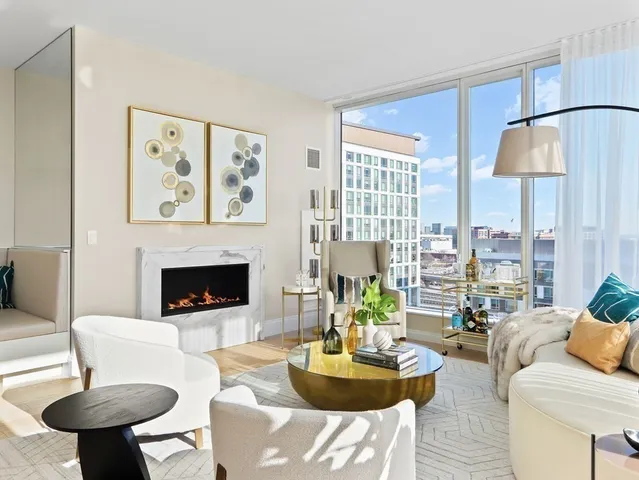 $2,799,000 | 380 Harrison Avenue, Unit 14E, Boston, MA 02118