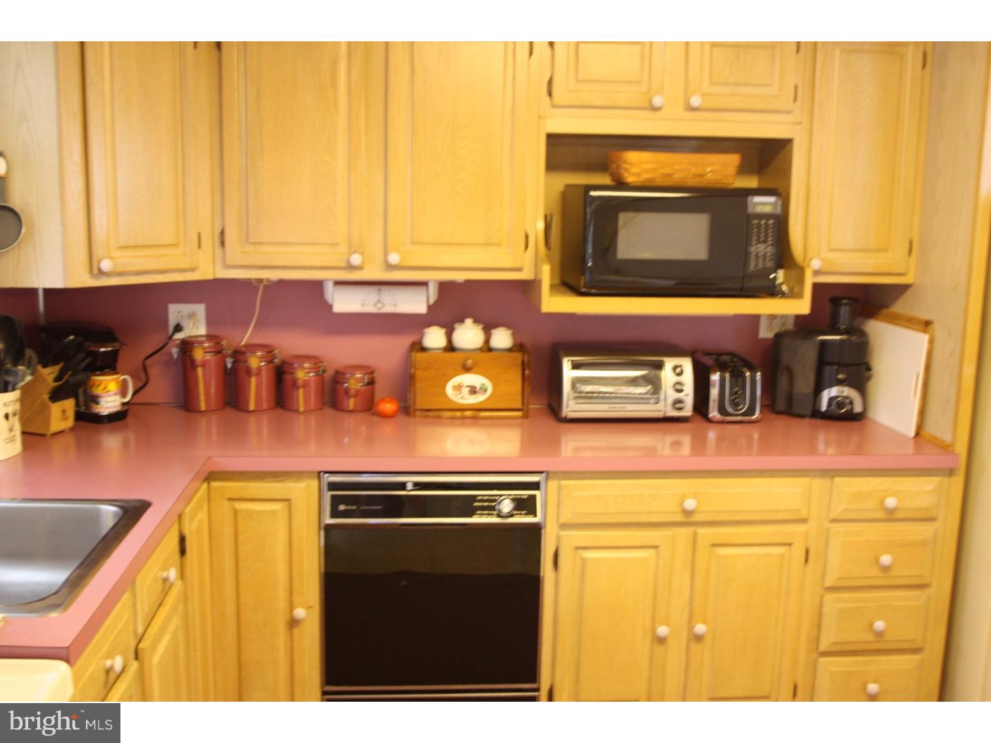 63 Birch Avenue Maple Shade, NJ 08052 - Photo 10 of 25