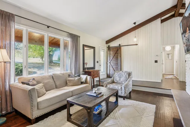 $1,000,000 | 830 County Road 110 North, Mound, MN 55364