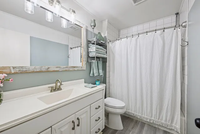 $1,000,000 | 830 County Road 110 North, Mound, MN 55364