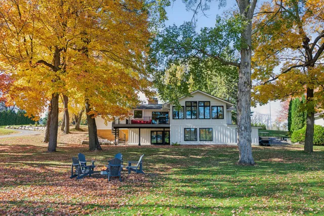 $1,000,000 | 830 County Road 110 North, Mound, MN 55364