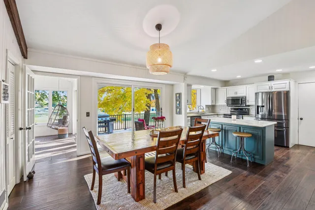 $1,000,000 | 830 County Road 110 North, Mound, MN 55364