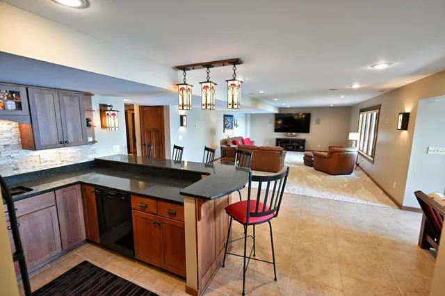 $848,000 | 1516 East Orchard Beach Lane, Rice Lake, WI 54868