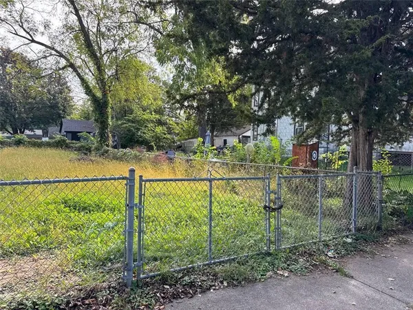 $74,900 | 1132 Jackson Street, St. Paul, MN 55117