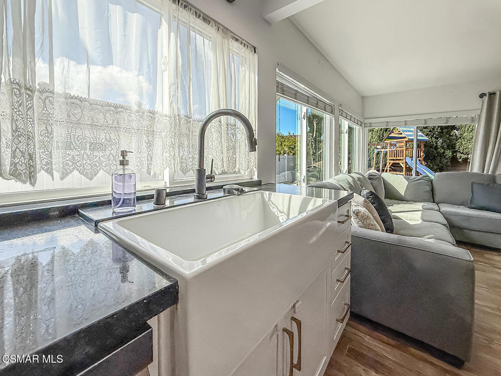 2239 McDonald Street Simi Valley, CA 93065 - Photo 8 of 36