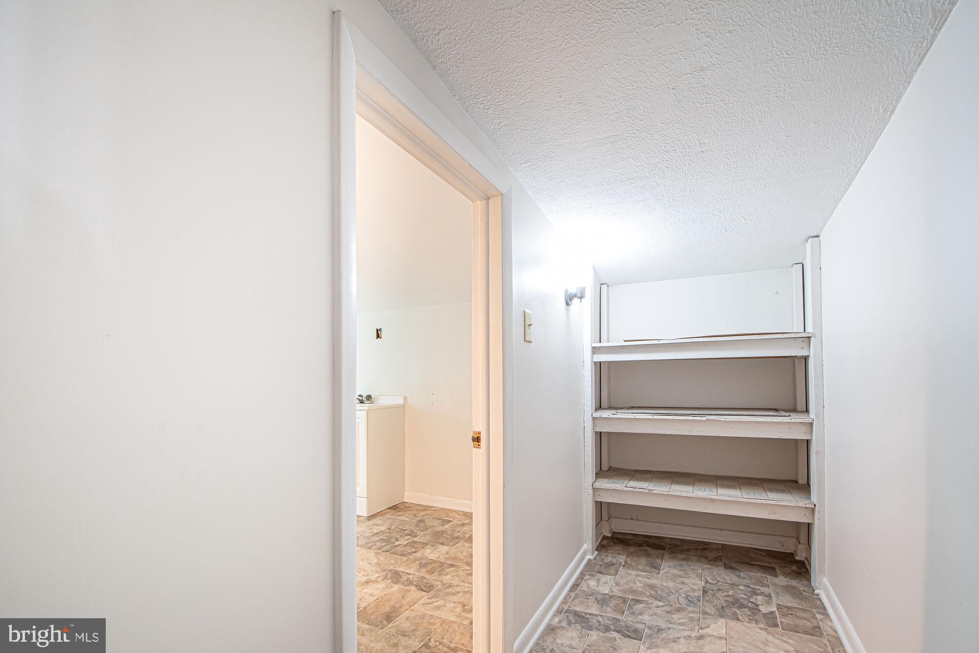 115 Chester Gap Road Chester Gap, VA 22623 - Photo 41 of 61 Hallway off from 2nd Floor Full Bath
