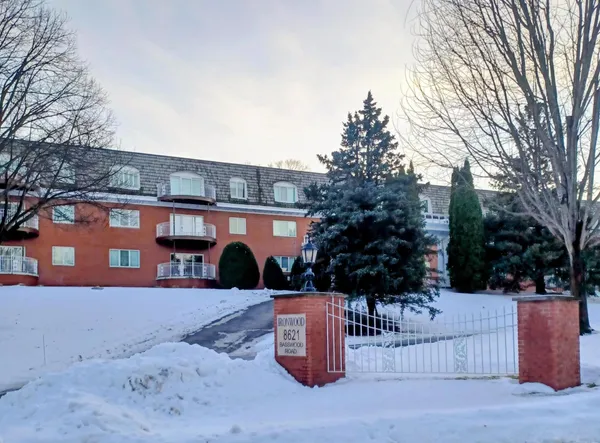 $227,000 | 8621 Basswood Road, Unit 23, Eden Prairie, MN 55344