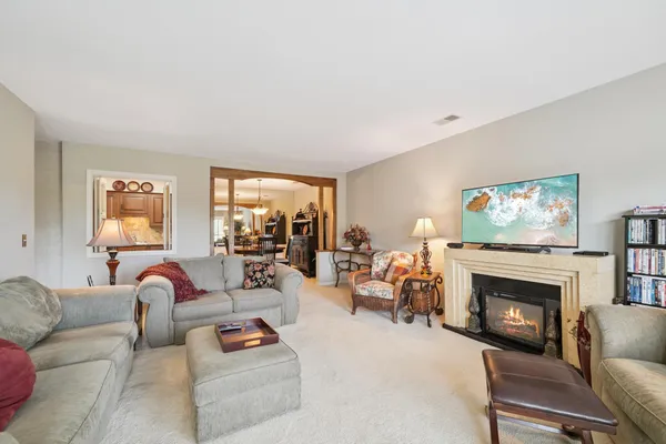 $227,000 | 8621 Basswood Road, Unit 23, Eden Prairie, MN 55344