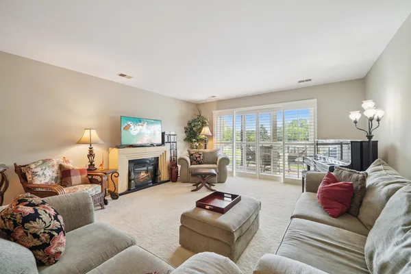 $227,000 | 8621 Basswood Road, Unit 23, Eden Prairie, MN 55344