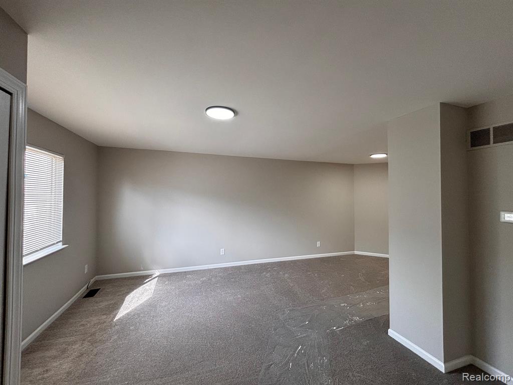 28177 Raleigh Crescent Drive Chesterfield, MI 48051 - Photo 5 of 22