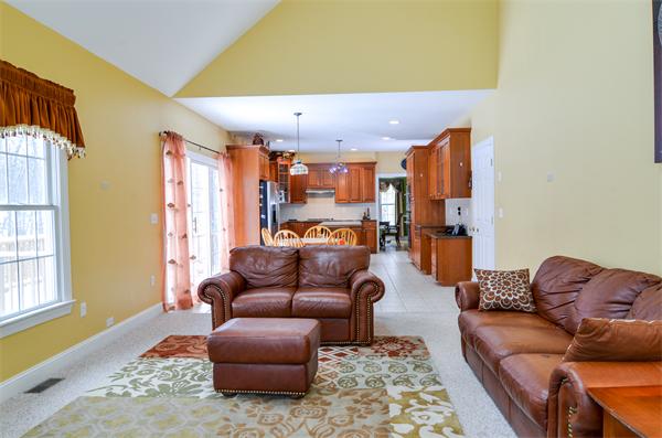 6 Mohawk Path Holliston, MA 01746 - Photo 5 of 24 Gallery Image 5