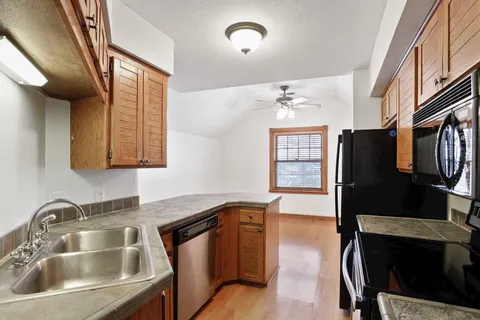 $995,000 | 197 North Kent Street, St. Paul, MN 55102