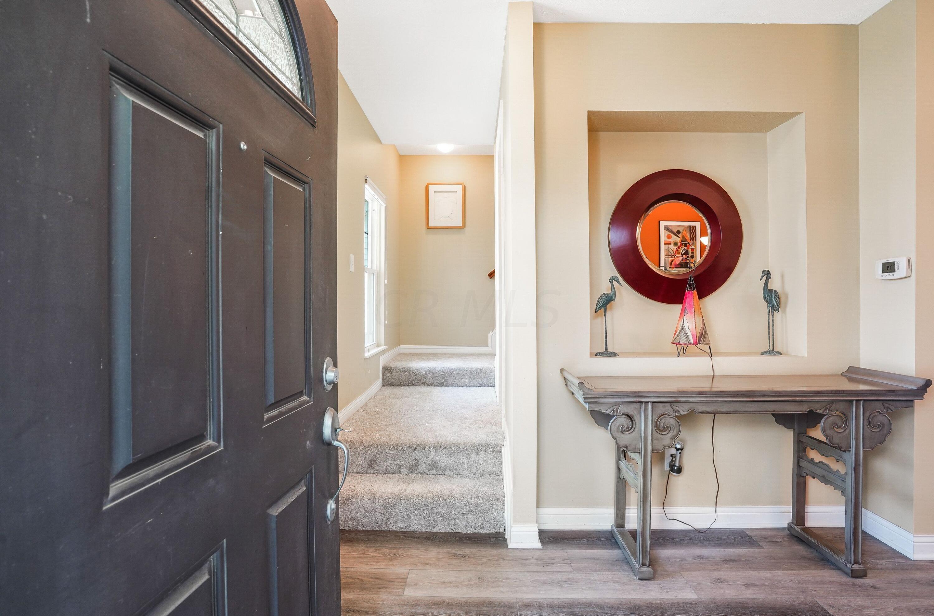 5613 Lantos Road Dublin, OH 43016 - Photo 2 of 31 Gallery Image 2