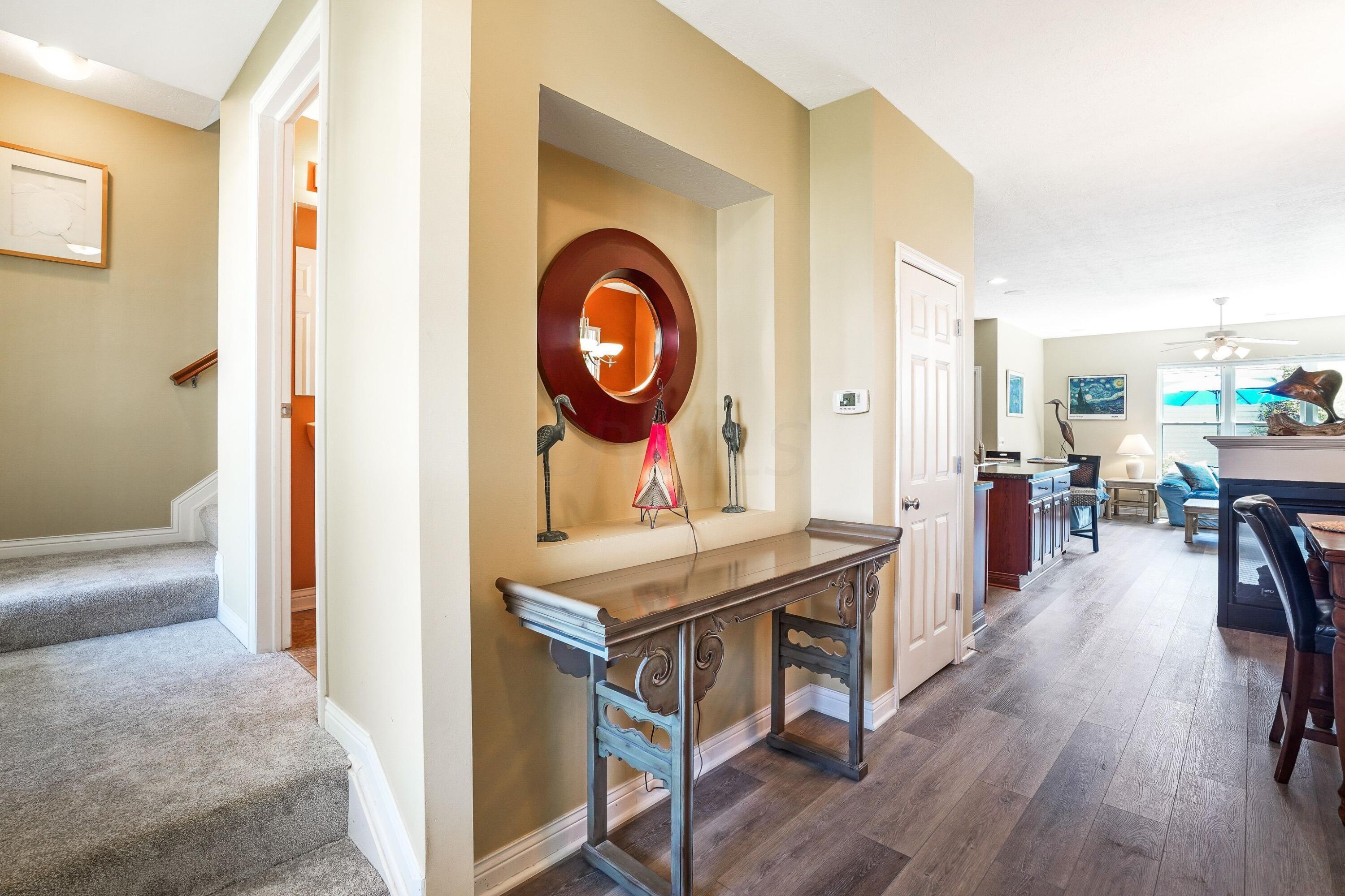 5613 Lantos Road Dublin, OH 43016 - Photo 3 of 31 Gallery Image 3