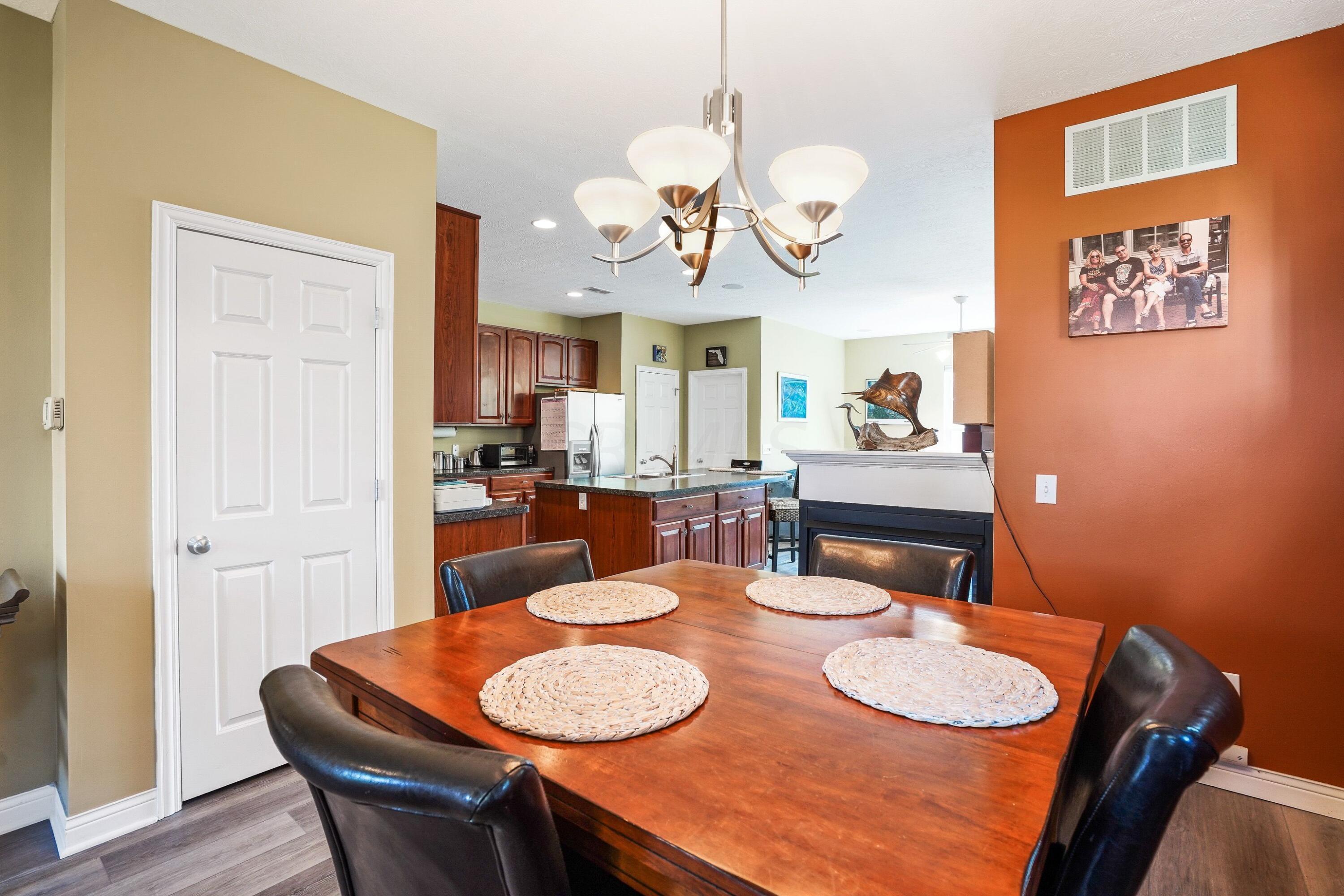 5613 Lantos Road Dublin, OH 43016 - Photo 4 of 31 Gallery Image 4