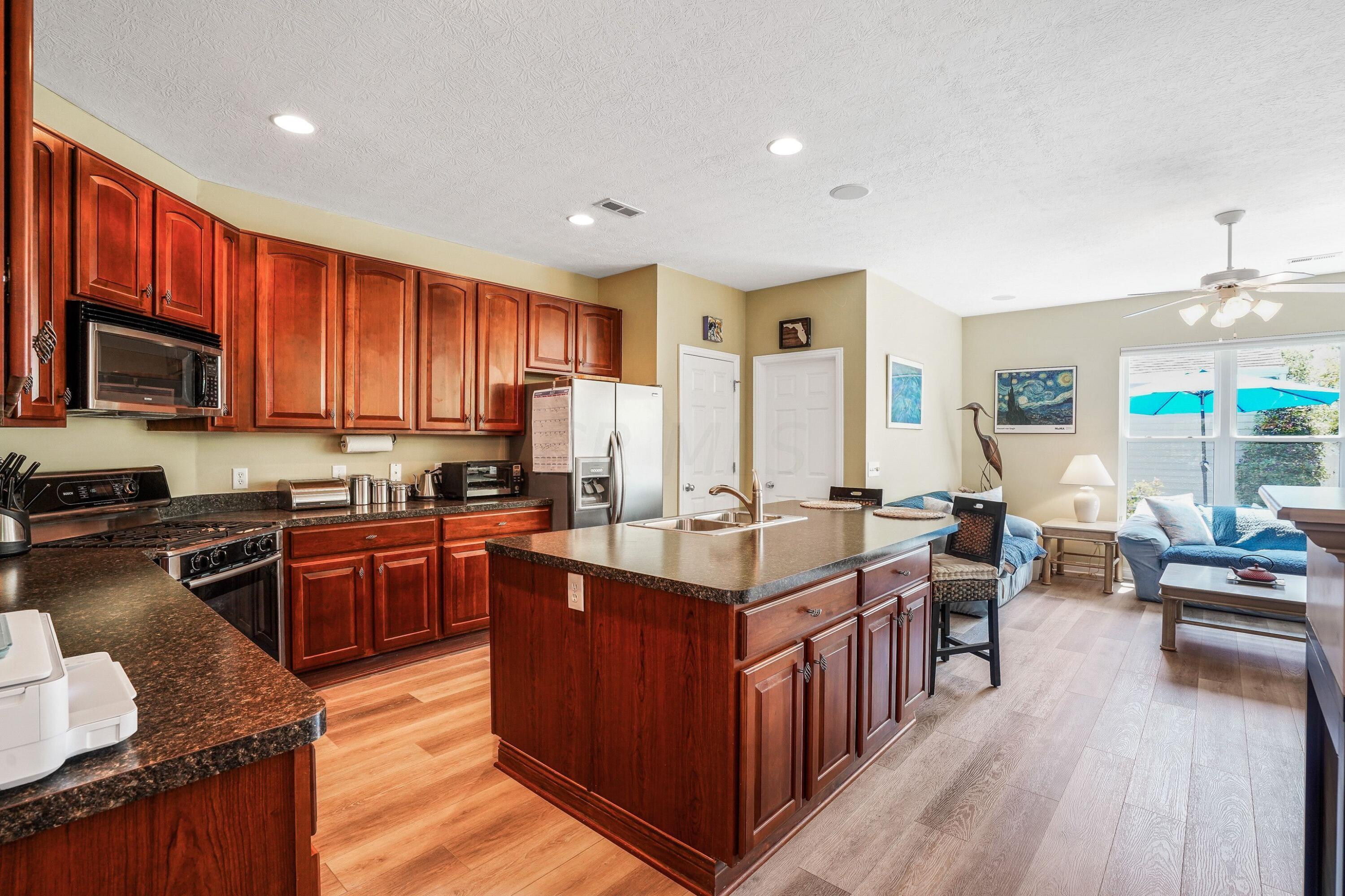 5613 Lantos Road Dublin, OH 43016 - Photo 6 of 31 Gallery Image 6