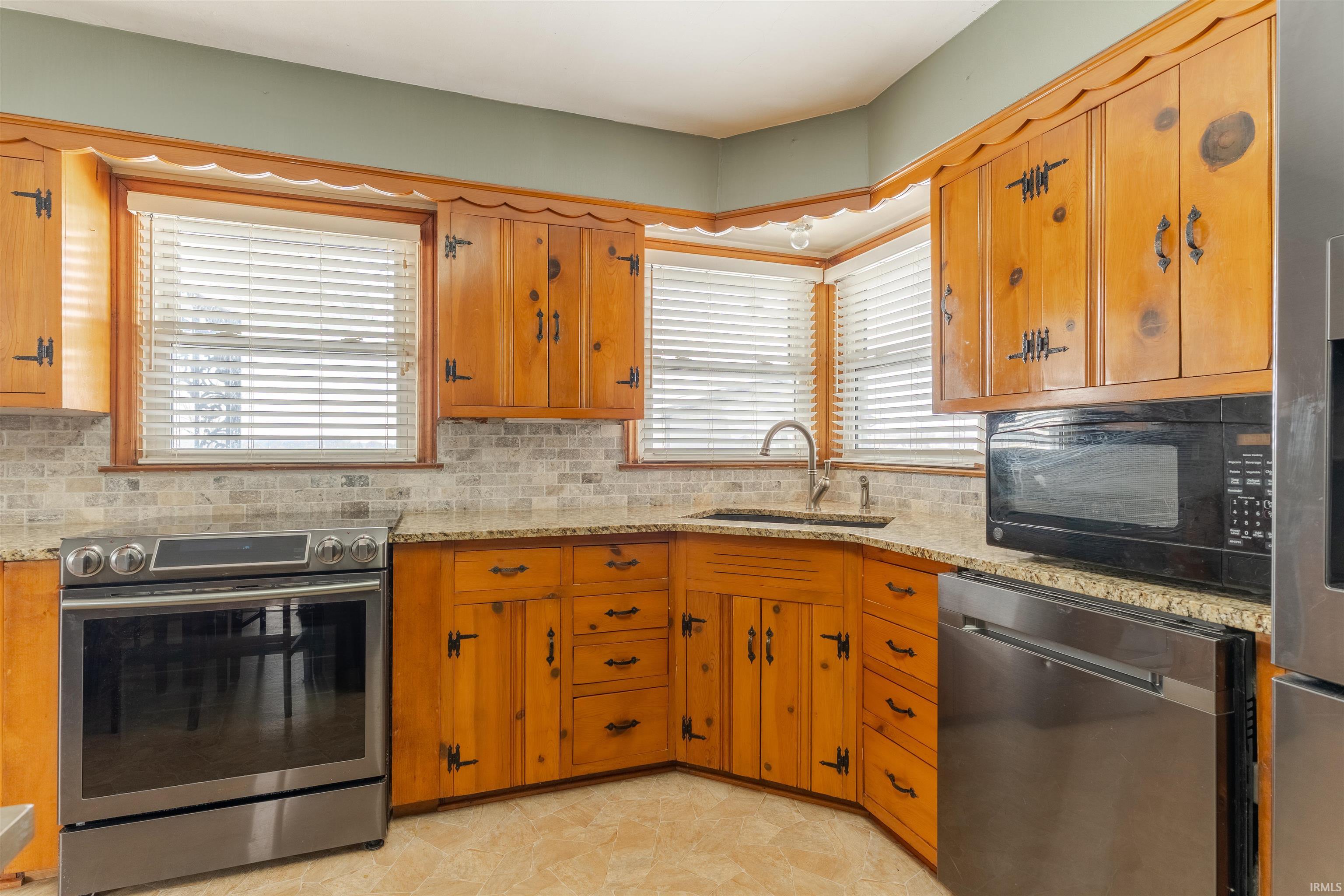 10300 Weinzapfel Road Mount Vernon, IN 47620 - Photo 16 of 36