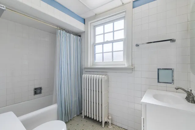 $875,900 | 10337 South Hamilton Avenue, Chicago, IL 60643