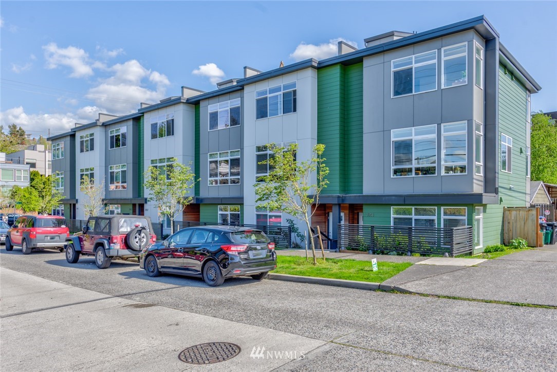 3909 Southwest Hudson Street Seattle, WA 98136 - Photo 1 of 30 Gallery Image 1