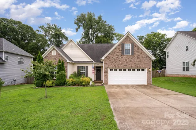 $425,000 | 220 Ridge Drive, Harrisburg, NC 28075